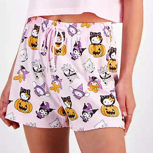 Hello Kitty | Halloween Shorts 🎃💕 - Picture 1 of 2